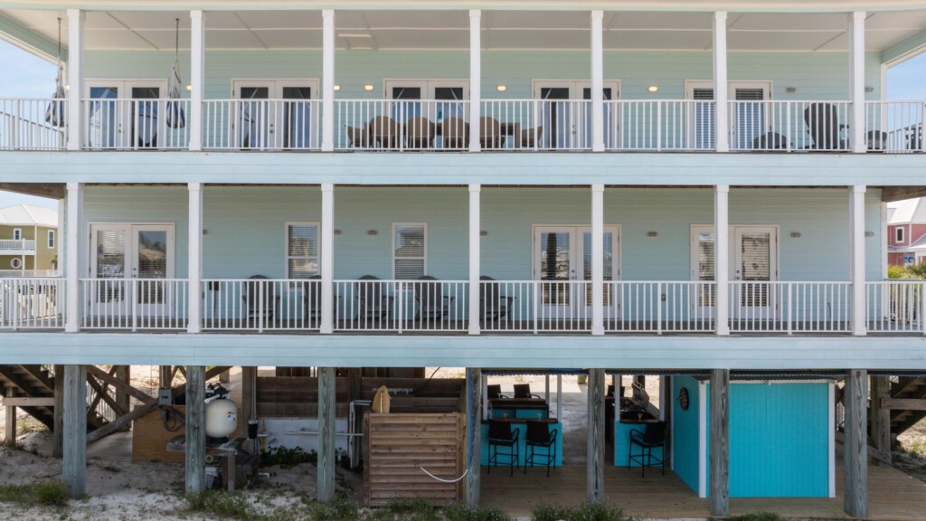 Peace of Paradise...Large Home for Group Beach Vacations!